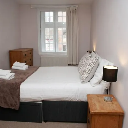 City Centre Beautiful 1 Bedroom *