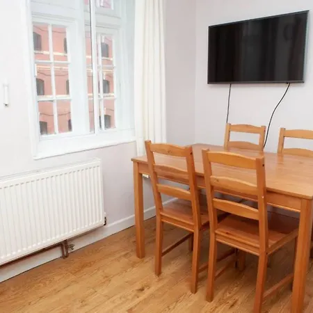 Apartment City Centre Beautiful 1 Bedroom *